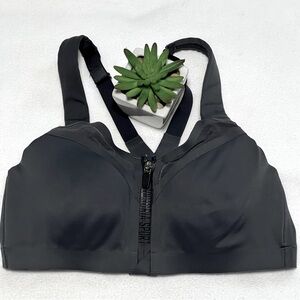 VICTORIA’S SECRET sports bra